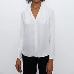 Babaton - Power Blouse